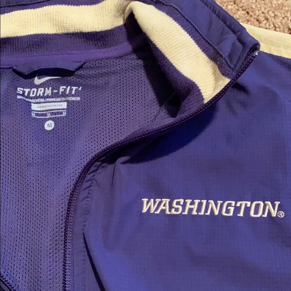 Nike Storm Fit Zip up Windbreaker - Picture 3 of 3